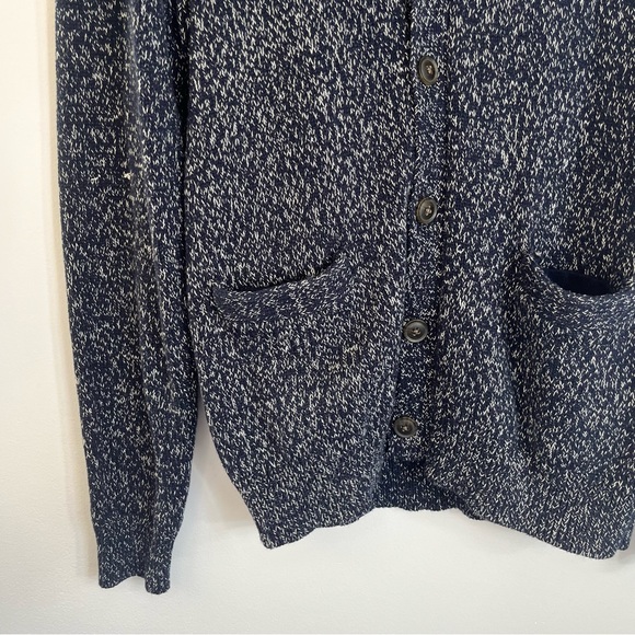 Brooklyn Calling NYC Cardigan - Picture 4 of 14